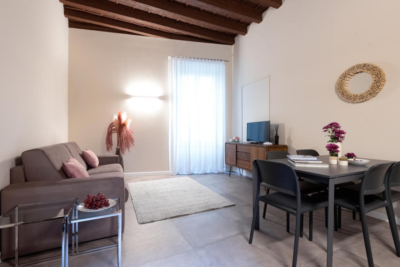 Rego Apartments - Boutique Aparthotel With Some Off-Site Apartments In A Charming Historic District Close To Upper Town Бергамо Экстерьер фото