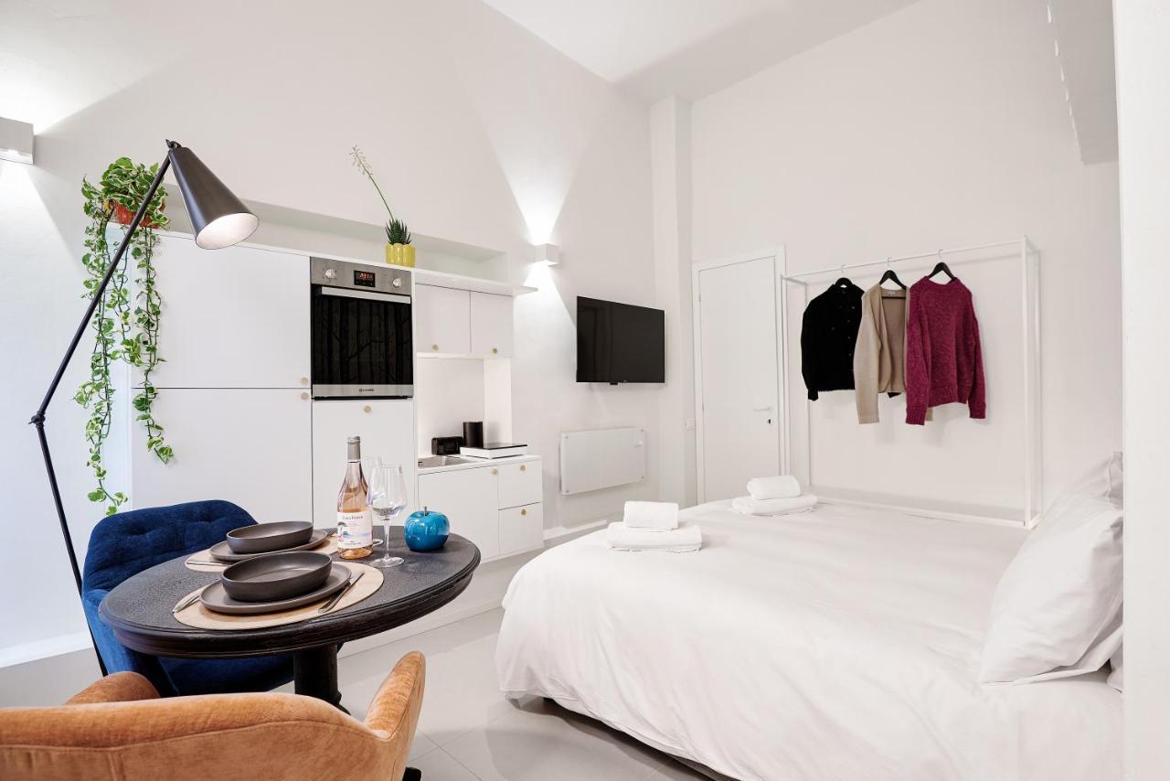 Rego Apartments - Boutique Aparthotel With Some Off-Site Apartments In A Charming Historic District Close To Upper Town Бергамо Экстерьер фото