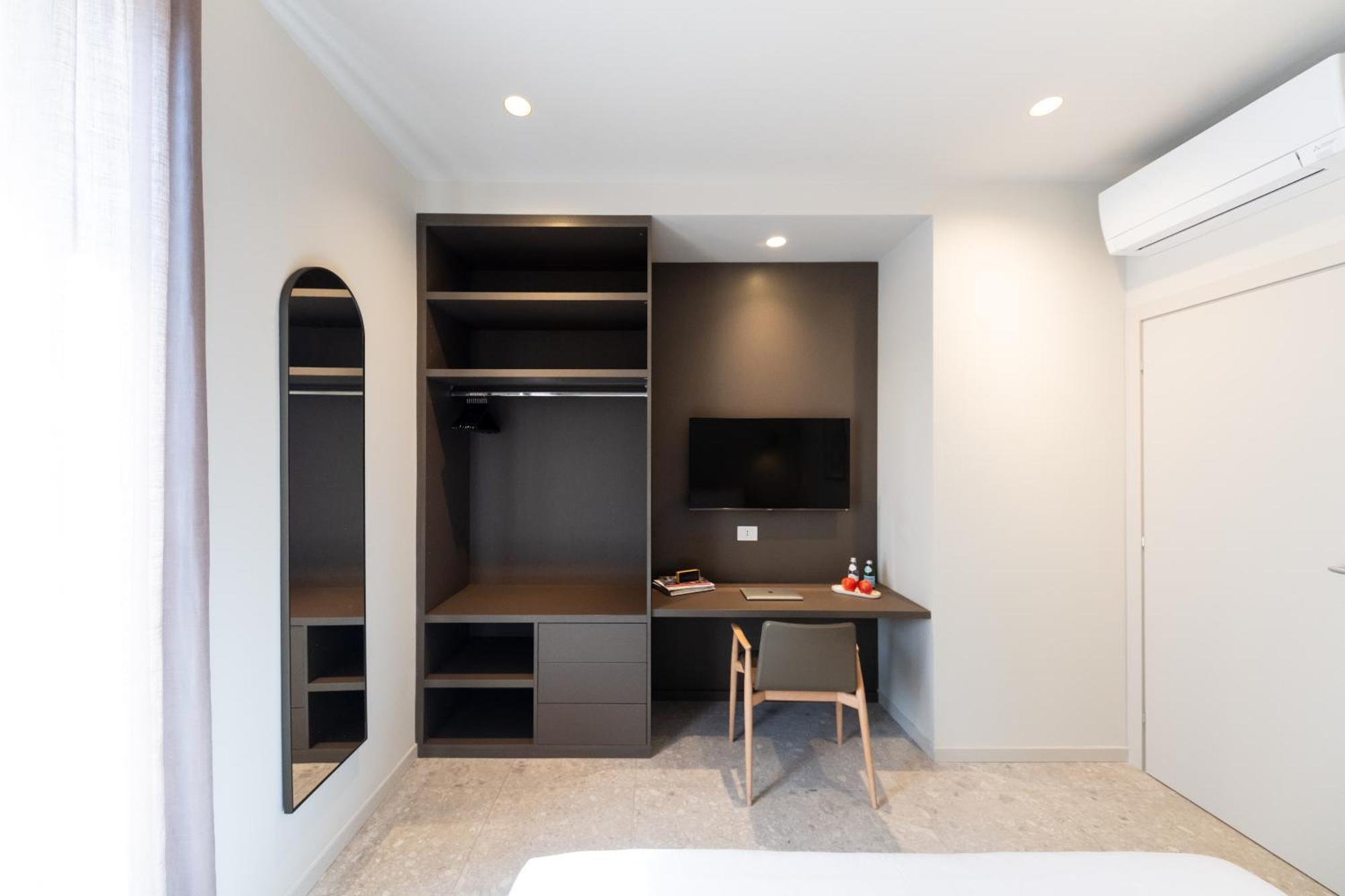 Rego Apartments - Boutique Aparthotel With Some Off-Site Apartments In A Charming Historic District Close To Upper Town Бергамо Экстерьер фото
